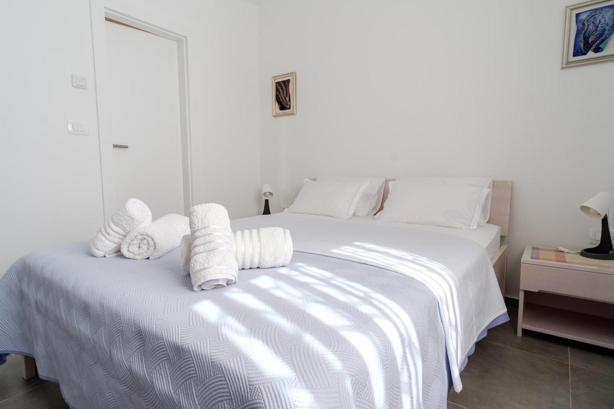 Apartments Grape 피로바츠 외부 사진